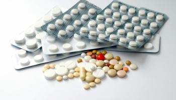 Výrobci a distributoři léků bojují proti padělkům. Bude zaveden systém ověřování léků
