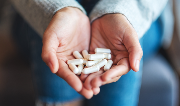 Léčiva mají být k dispozici hlavně pacientům, a ne distributorům