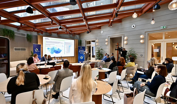 V Česku už má s rakovinou prsu zkušenost více než sto tisíc žen. Inovace zlepšují výsledky léčby, kvalitu života i efektivitu zdravotního systému